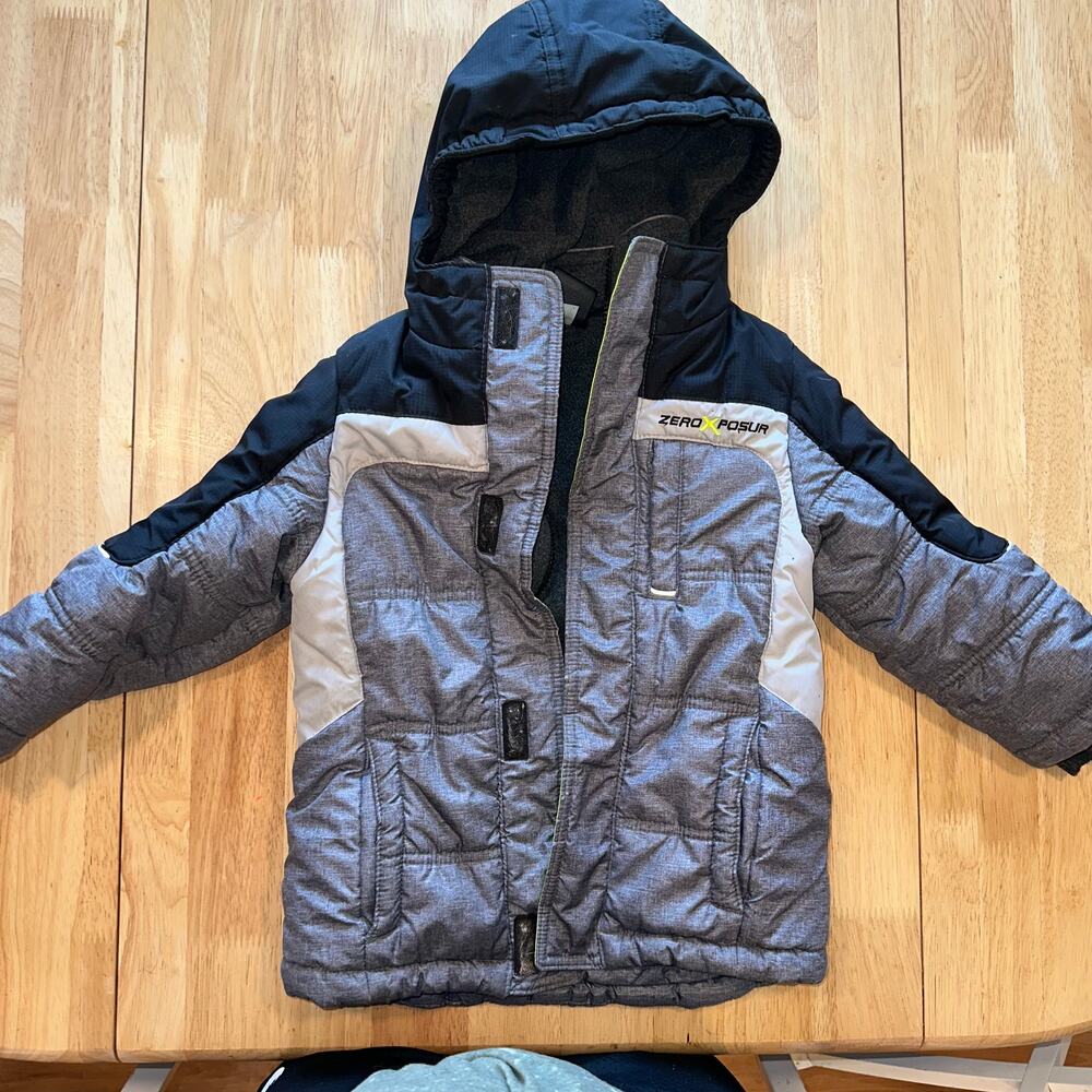 ZeroXPosur Size Small or 4T Winter Coat